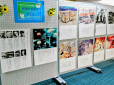 ロビー展「戦争と平和を考える」をしています